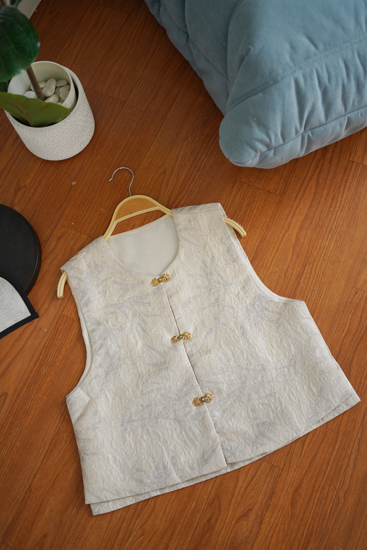 Faye Oriental Vest (WITH INNER TANK)