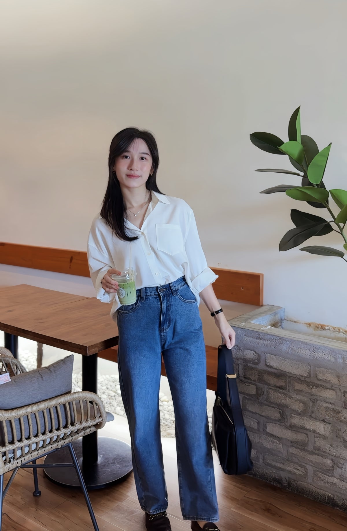 Oxford Boxy Shirt (Anti wrinkle) - LovelyMadness Clothing Malaysia