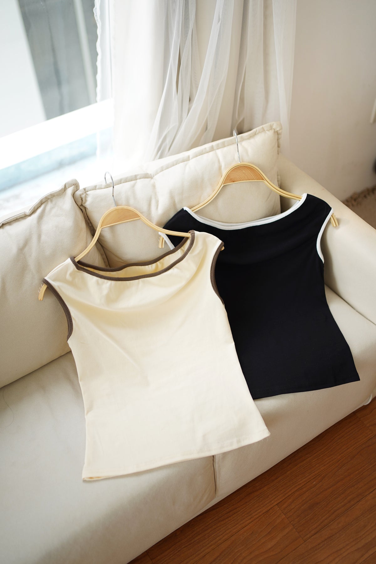 Peggy Contrast Top