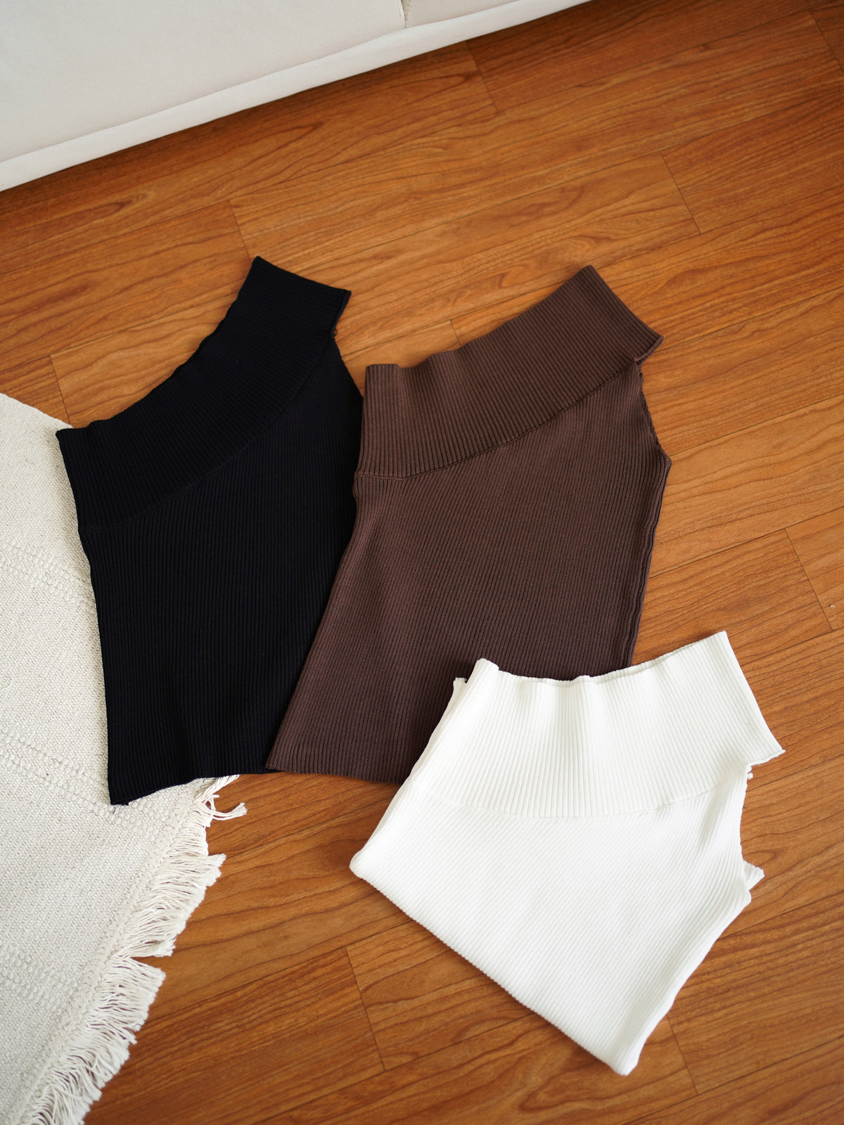 Hazel Oblique Rib Knit Top