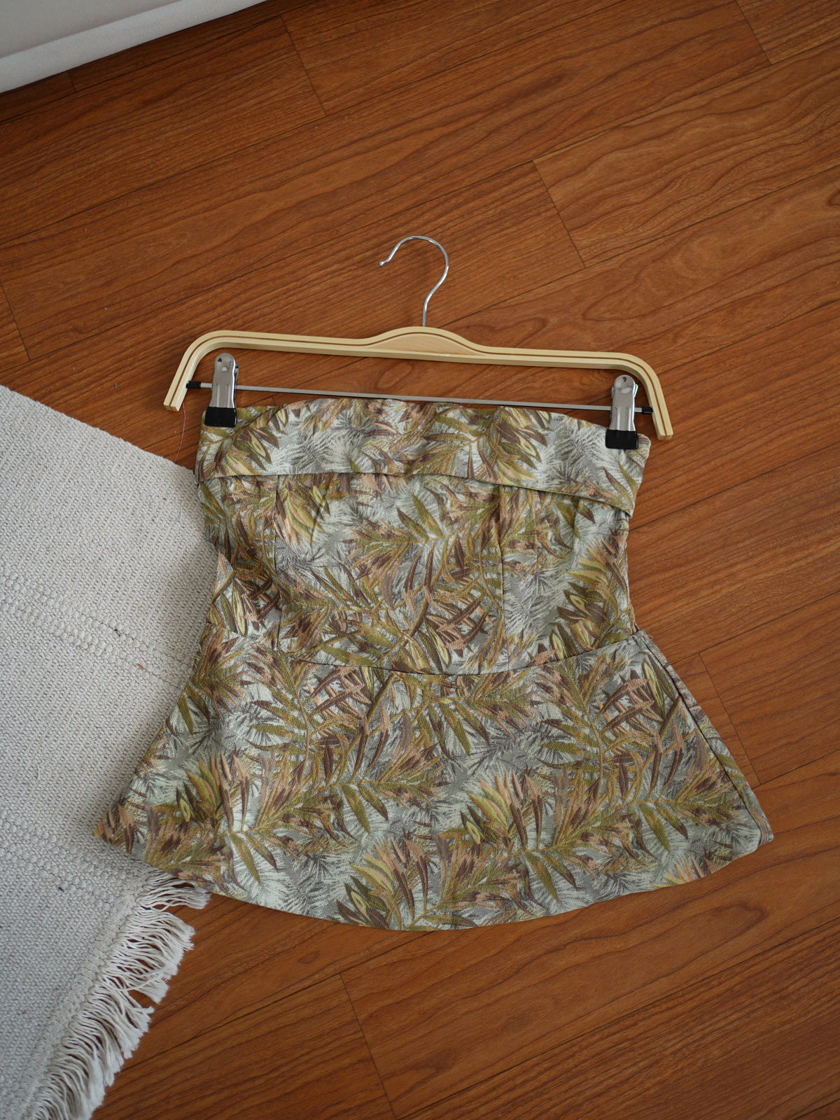 Monroe Oriental Tube