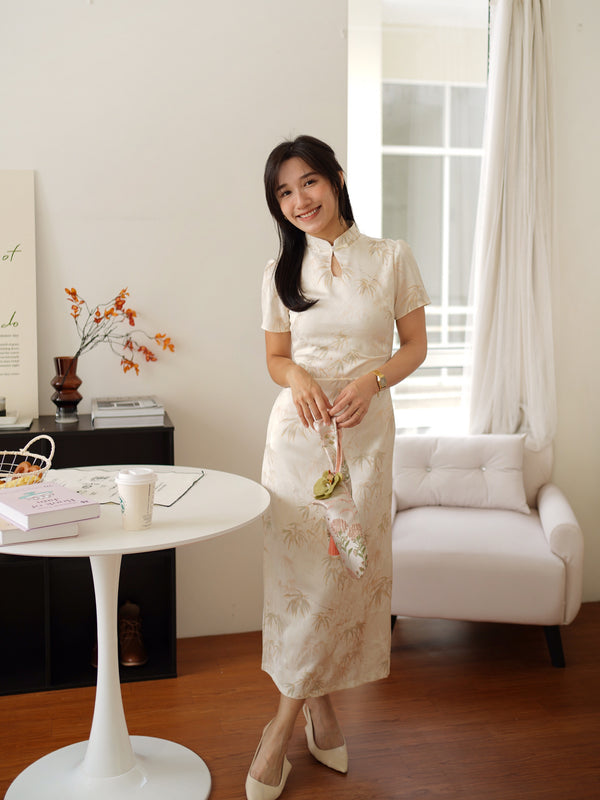 Nuo Yi Oriental Dress