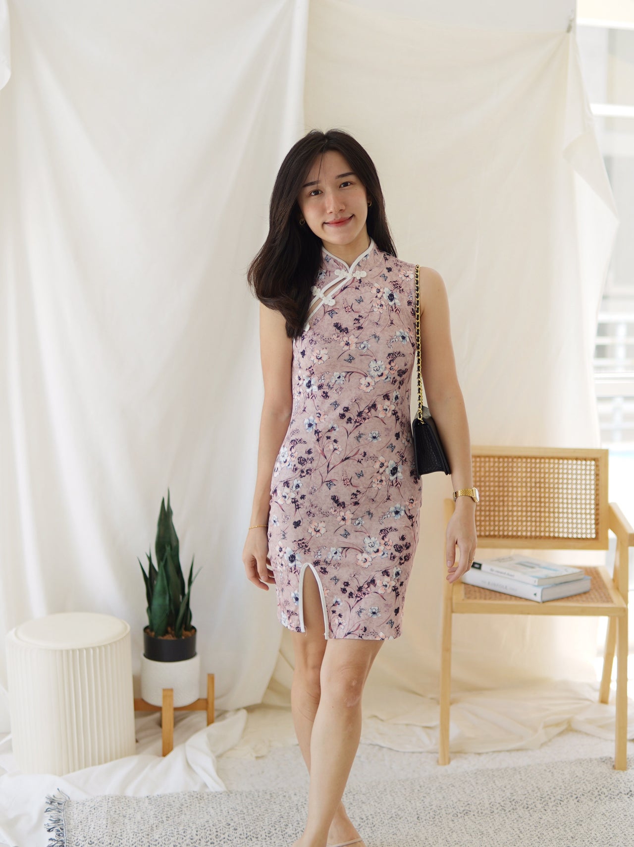 HUA LACE FLORAL CHEONGSAM
