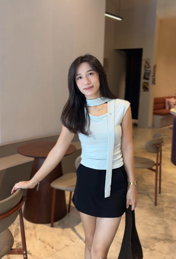 Olivia’s Chic Top - LovelyMadness Clothing Malaysia