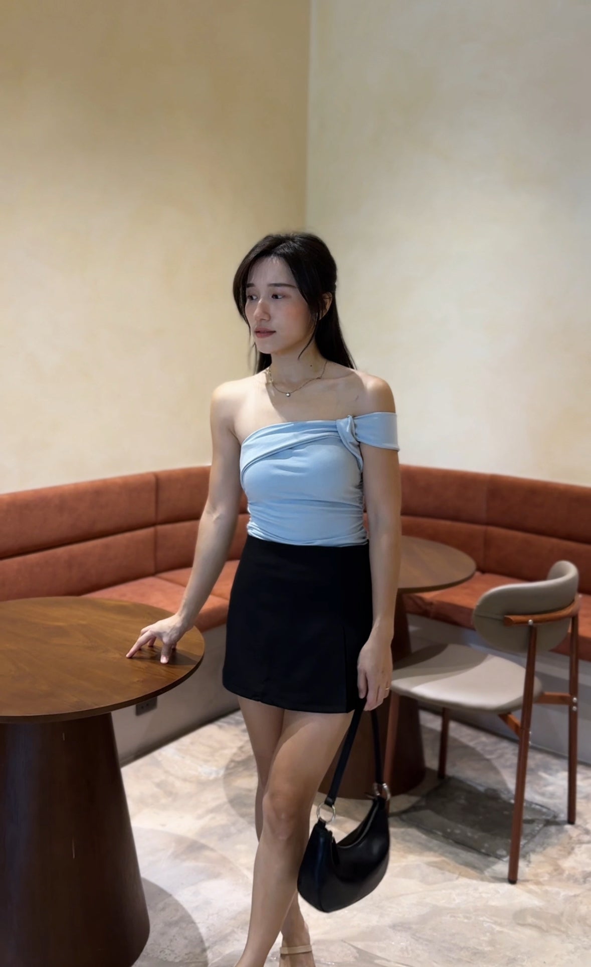 Anisa Twisted Padded Top