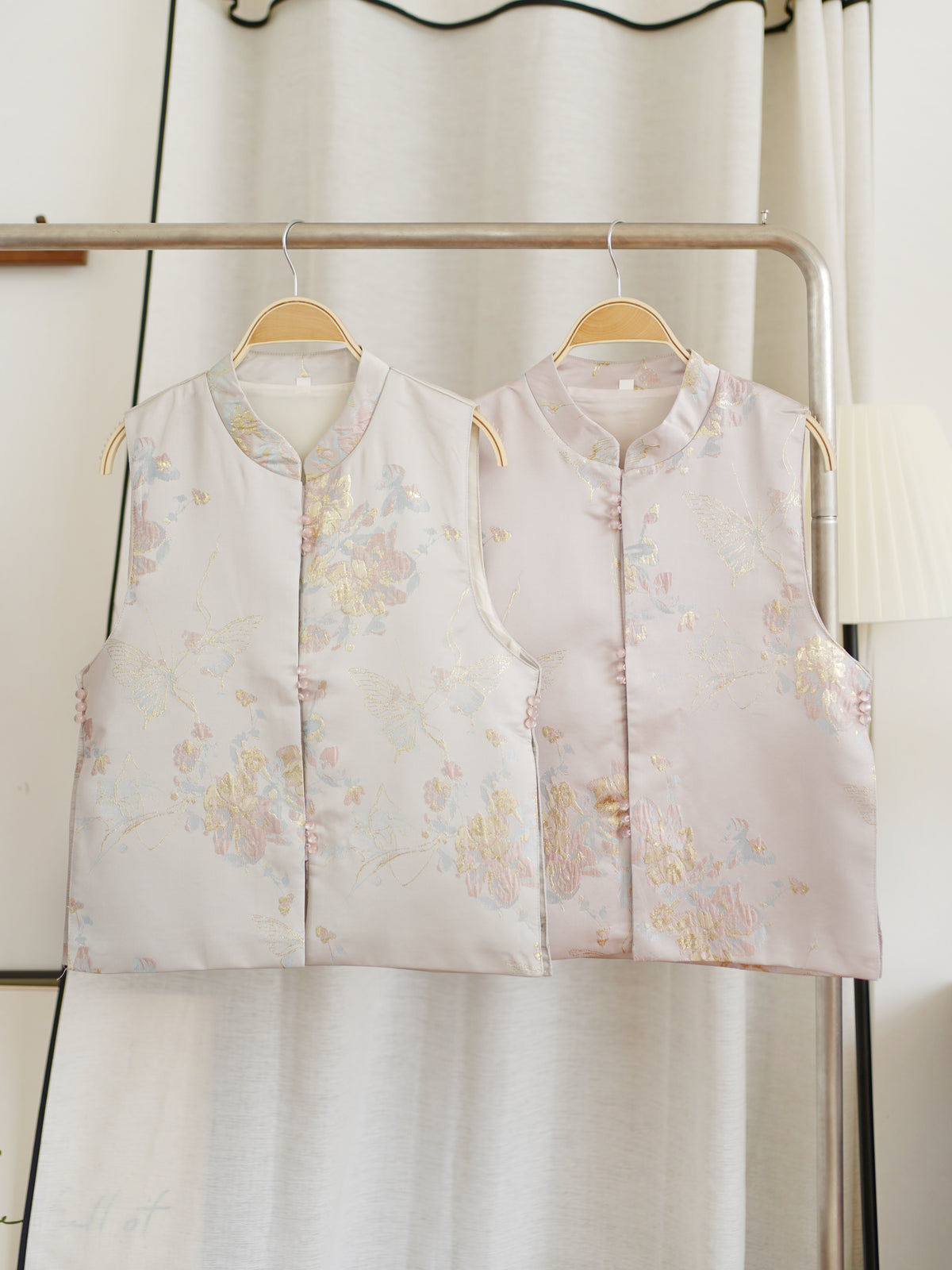 Rui Oriental Vest (Including Inner Tank)