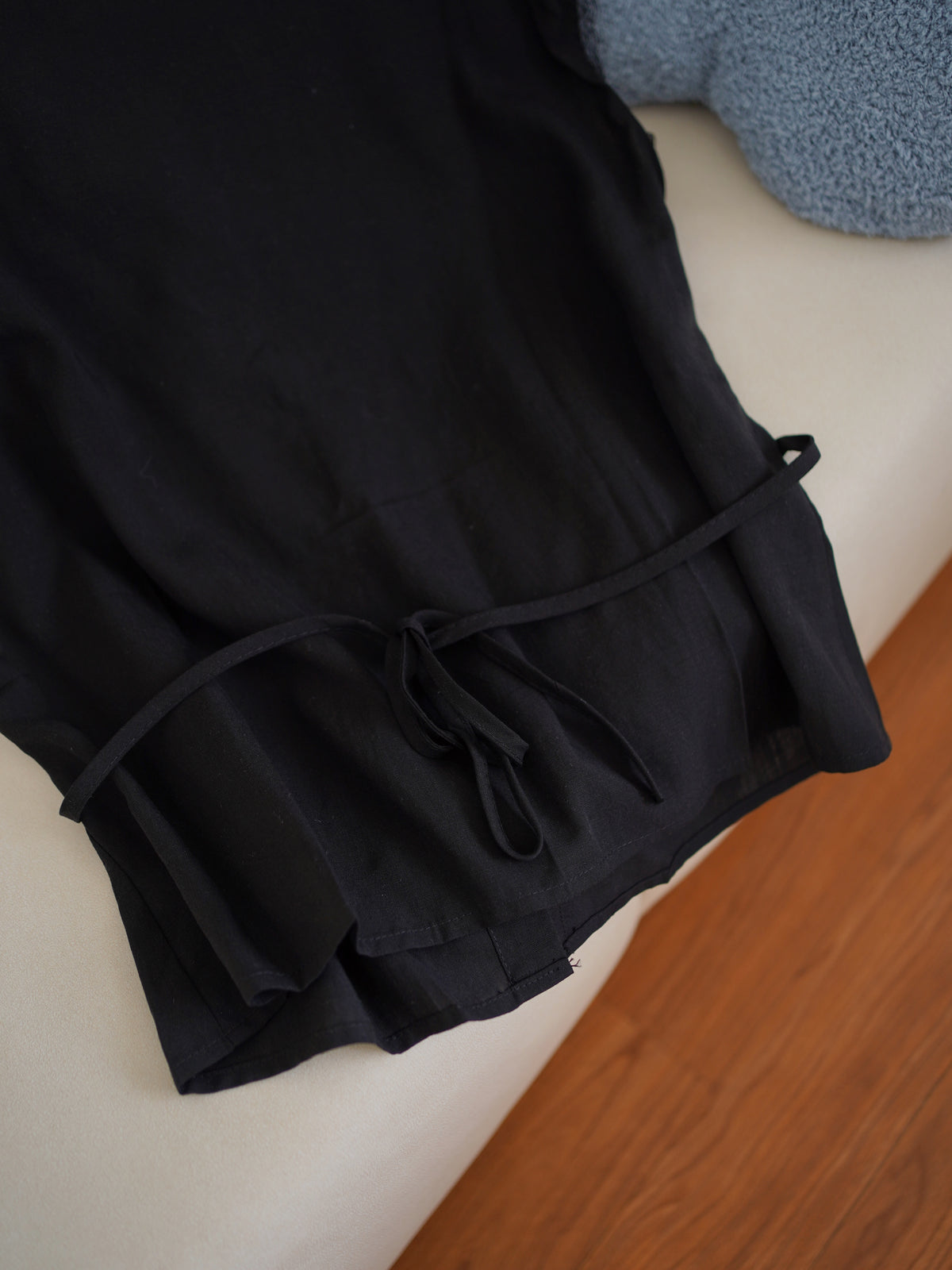 Black Lace V Ribbon Top