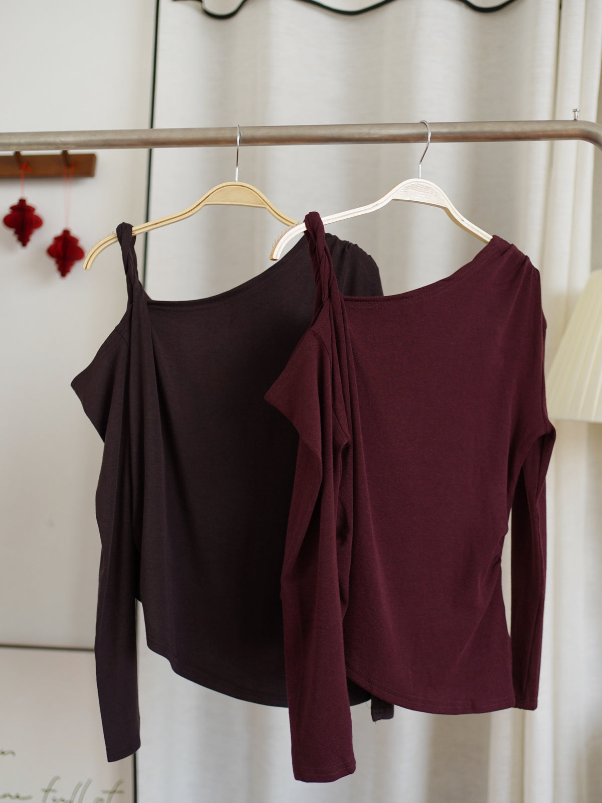 XENIA Twisted Long Sleeve