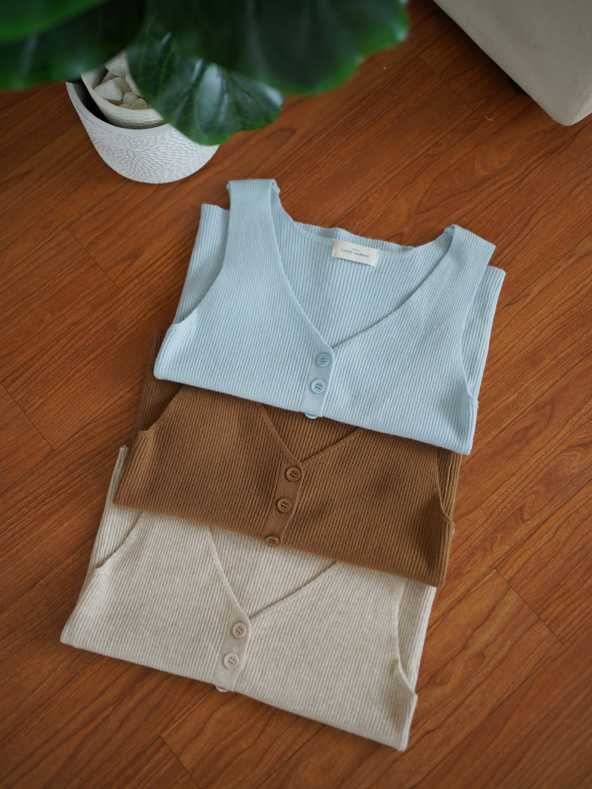 Fiona Knit V Tank