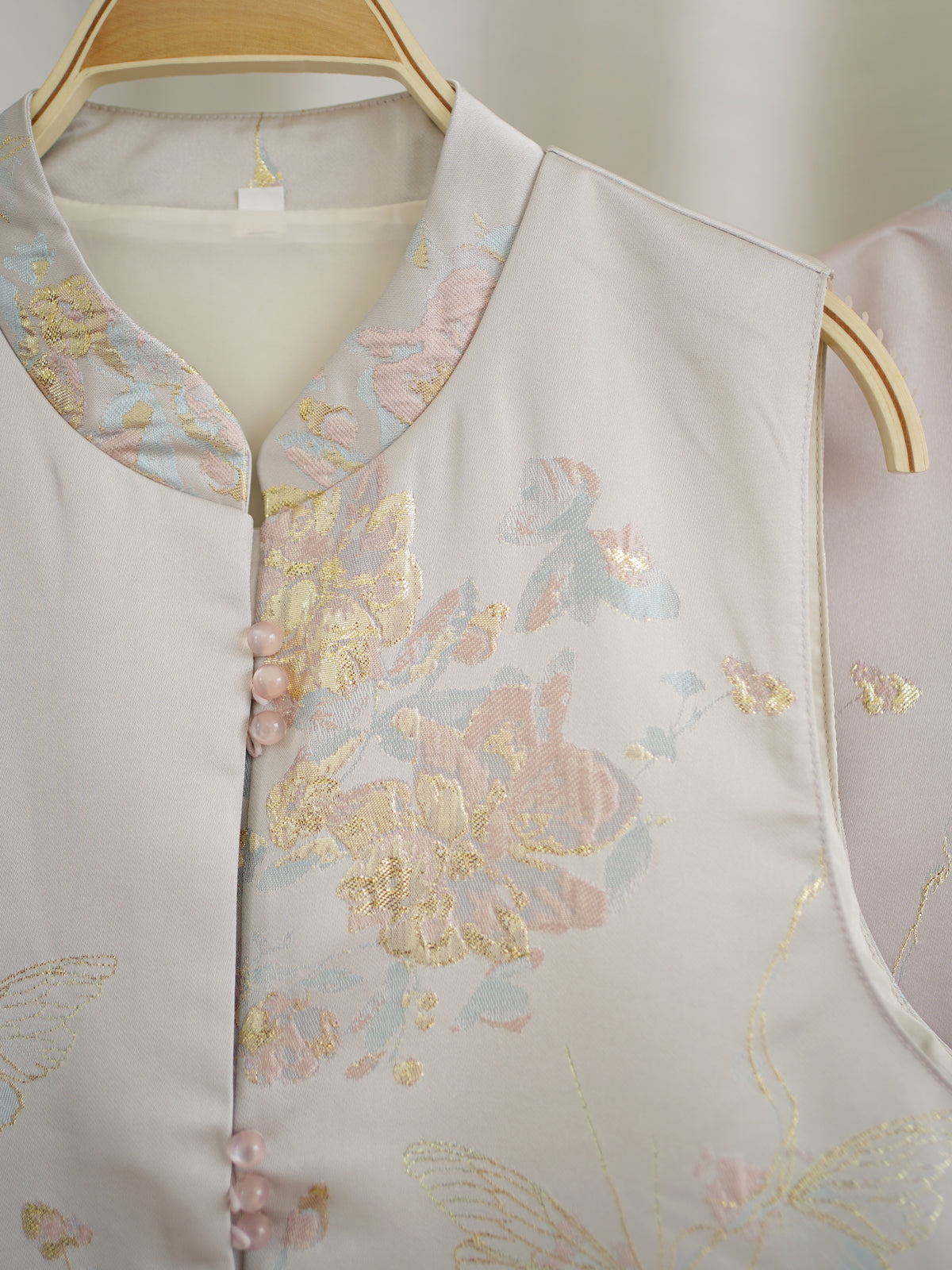 Rui Oriental Vest (Including Inner Tank)