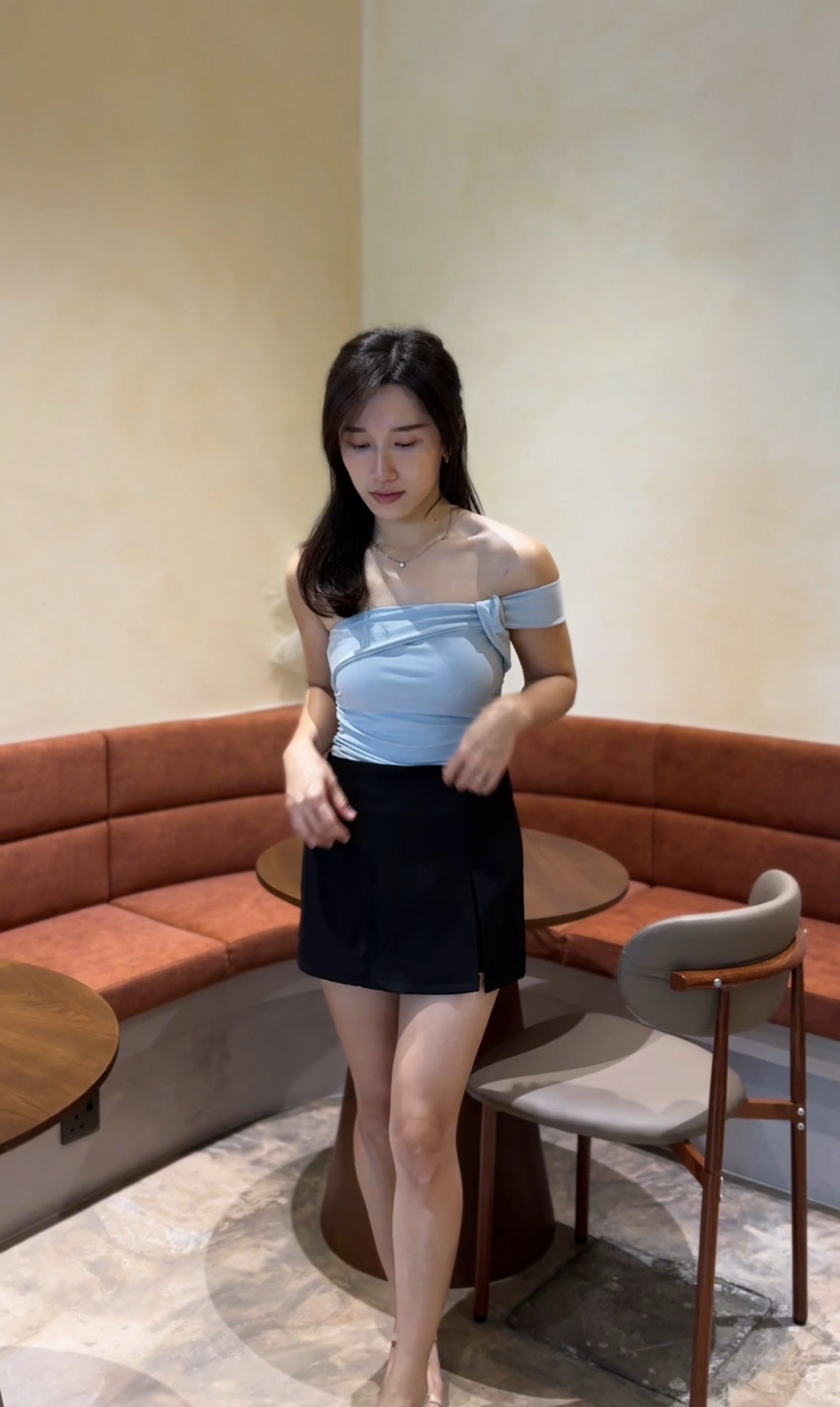 Anisa Twisted Padded Top