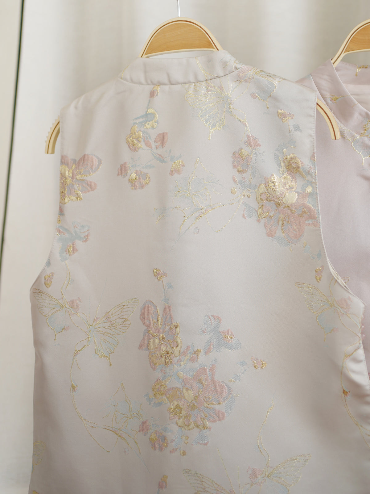 Rui Oriental Vest (Including Inner Tank)