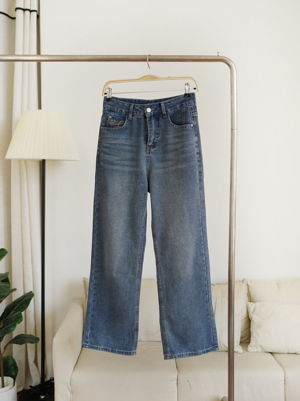 Mid Waist Wide Leg Jeans