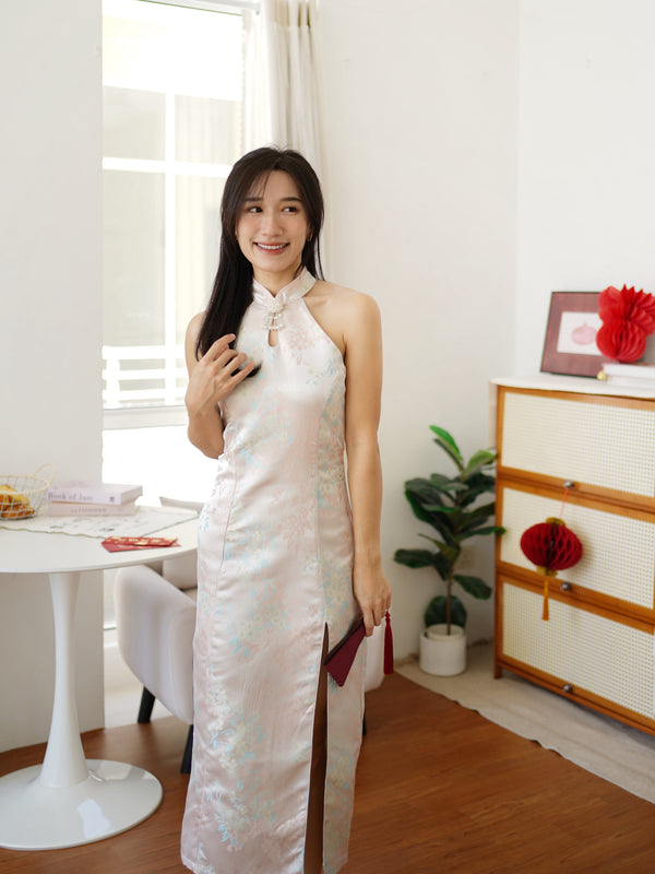Soft Bloom Cheongsam