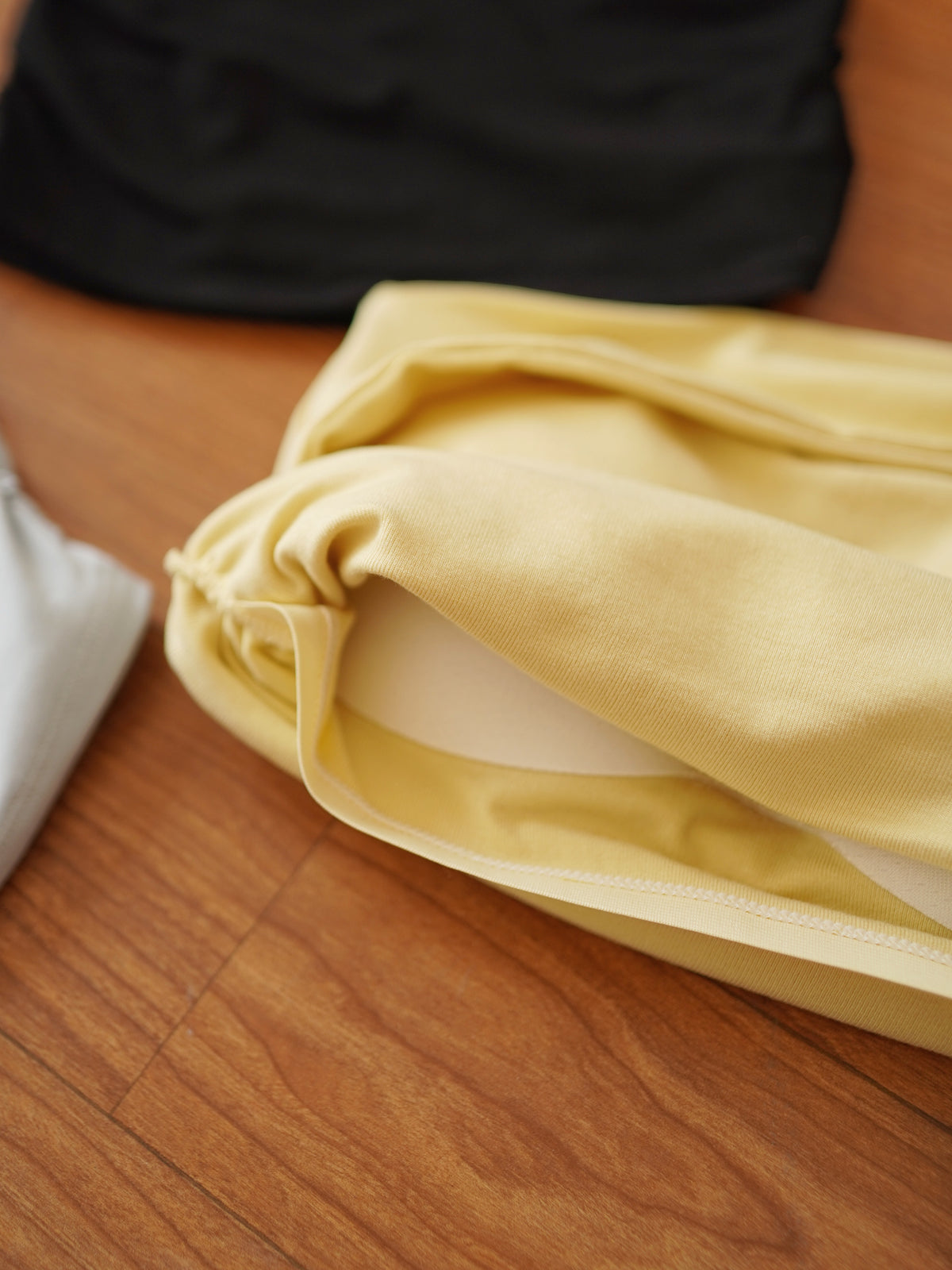 Anisa Twisted Padded Top