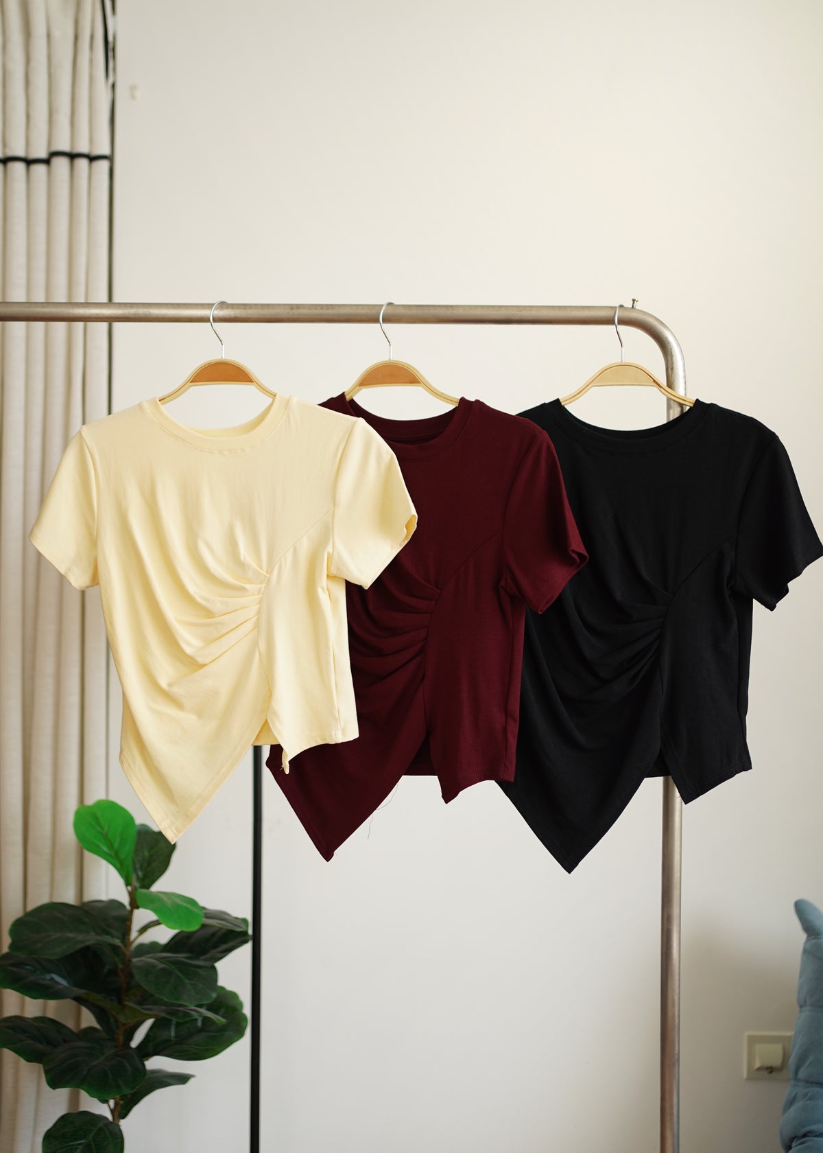 Jovan Split Top