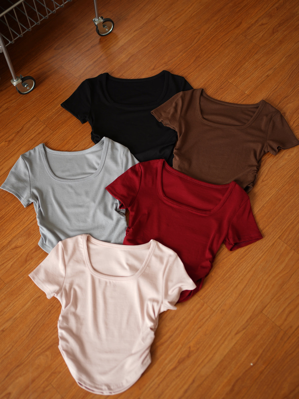 Scoop Fitted Square Top