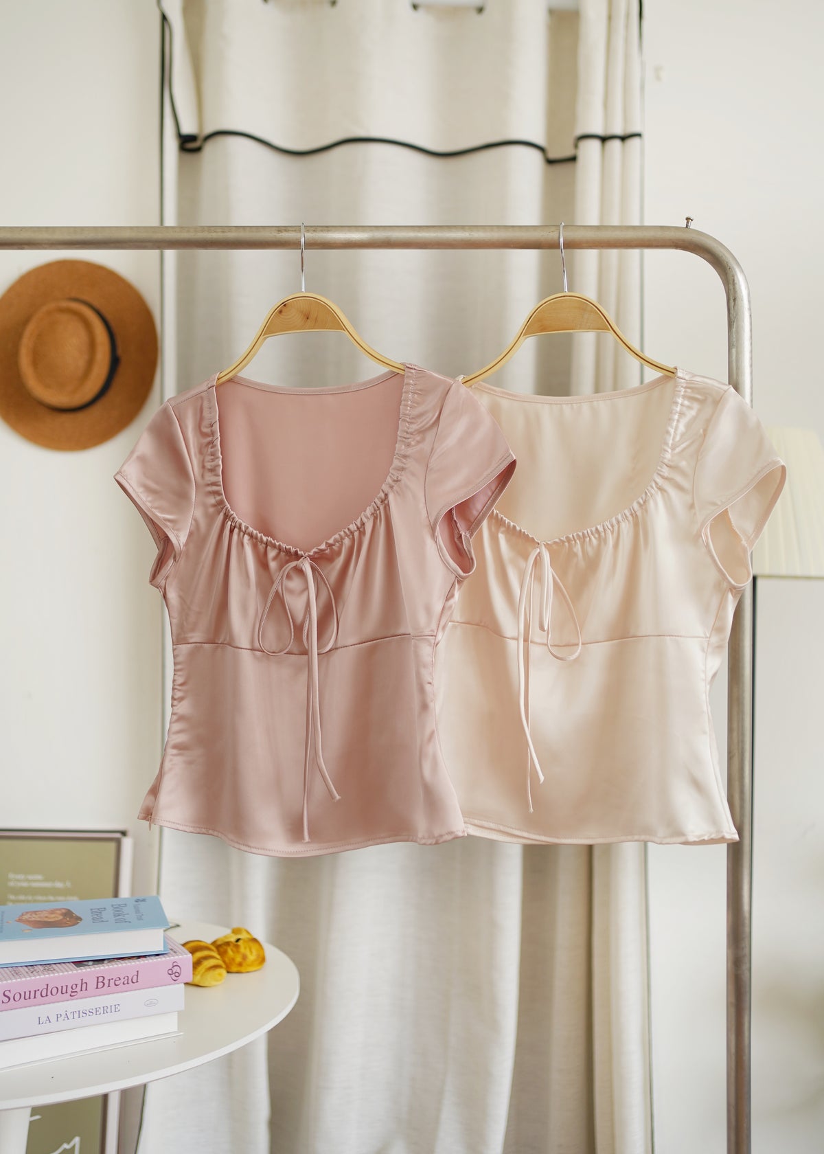 Anna Satin Glow Top