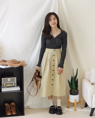 FLARE BUTTON CARGO SKIRT