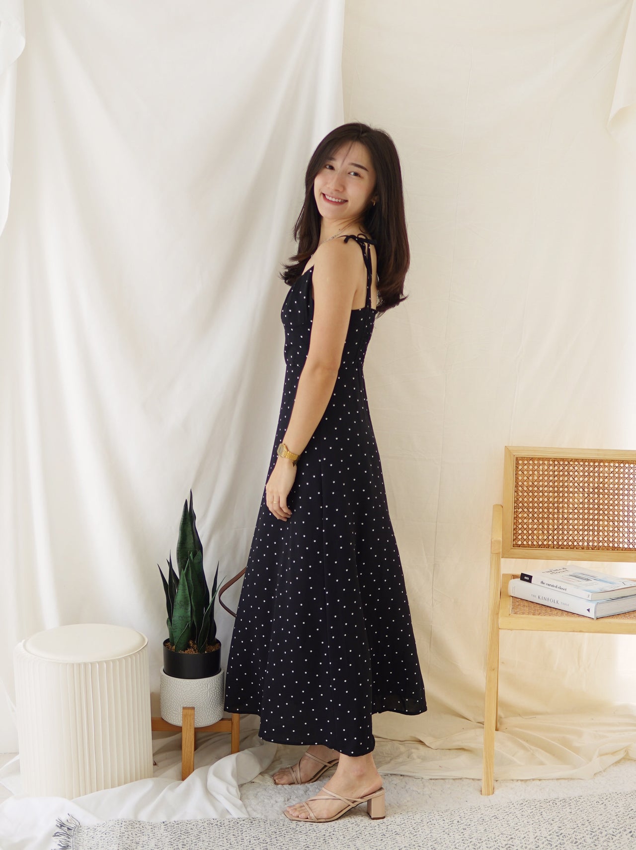 VIVI POLKADOTS BLACK DRESS