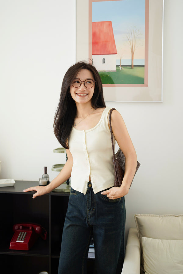 Button Scallop Trim Top
