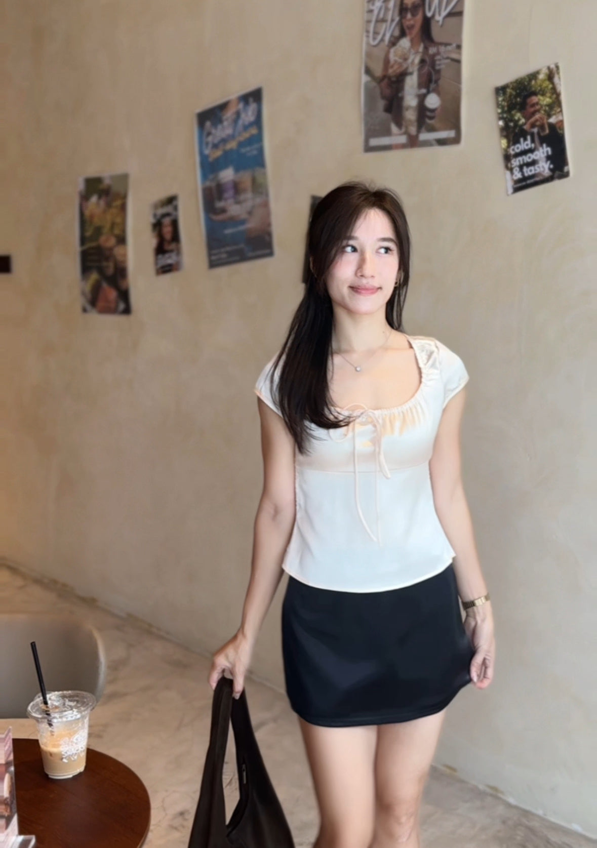 Anna Satin Glow Top
