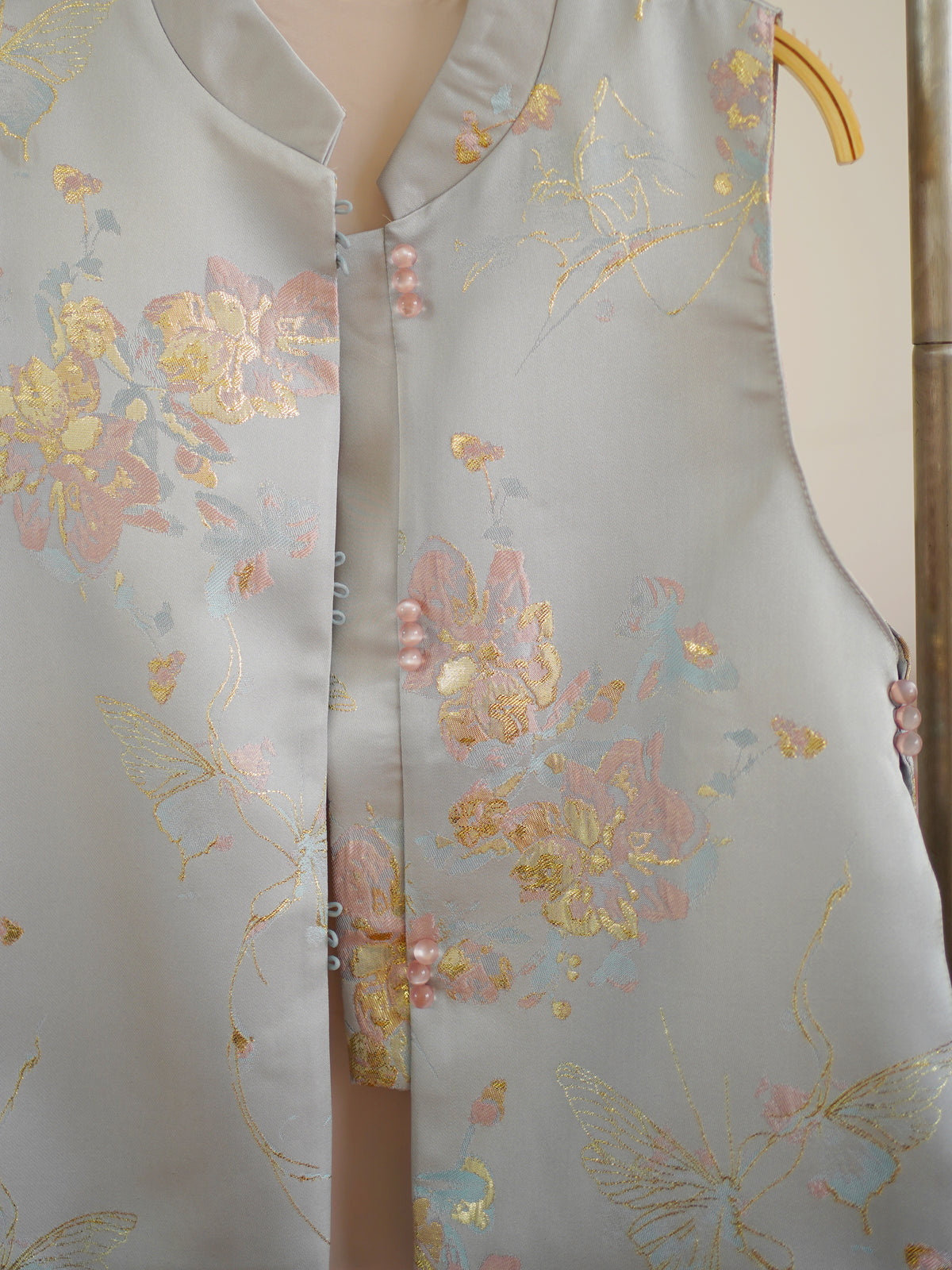 Rui Oriental Vest (Including Inner Tank)