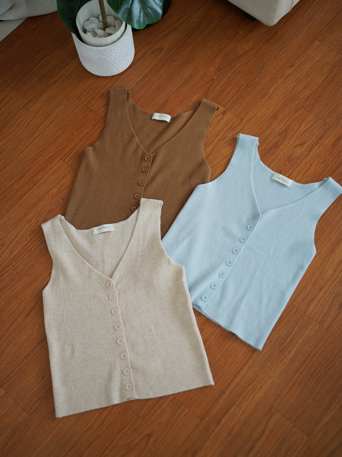 Fiona Knit V Tank