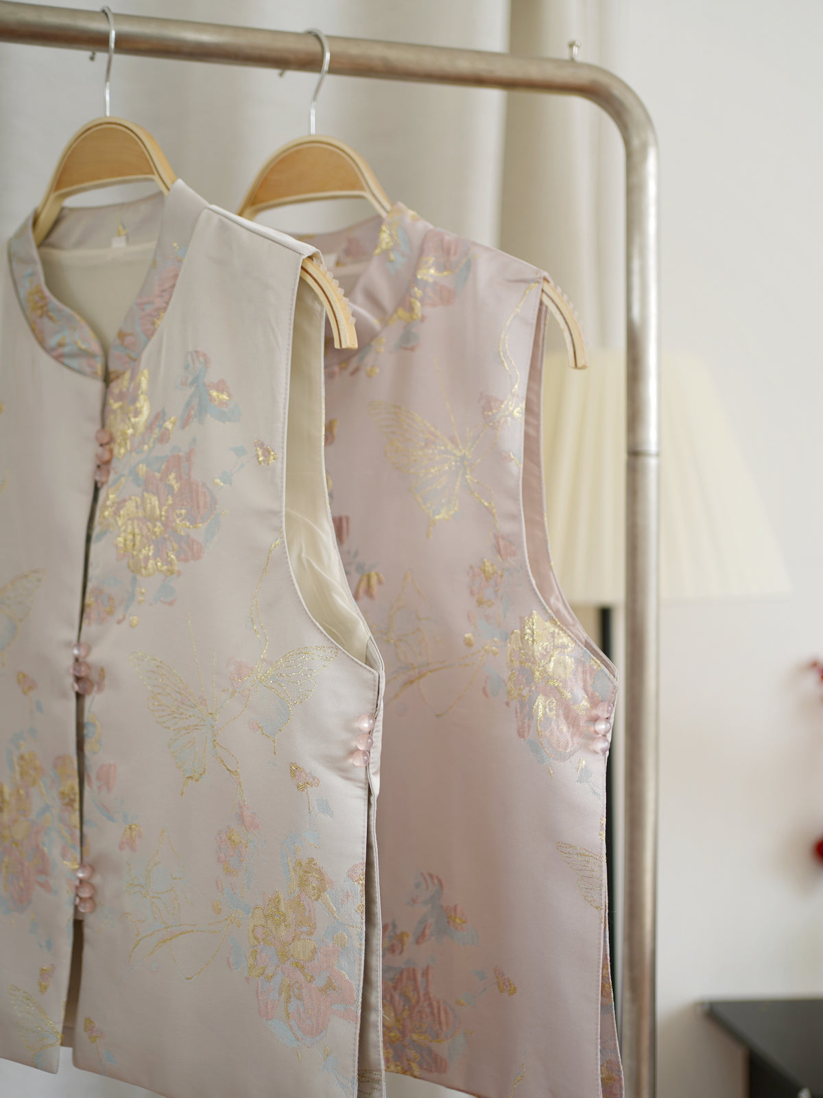 Rui Oriental Vest (Including Inner Tank)