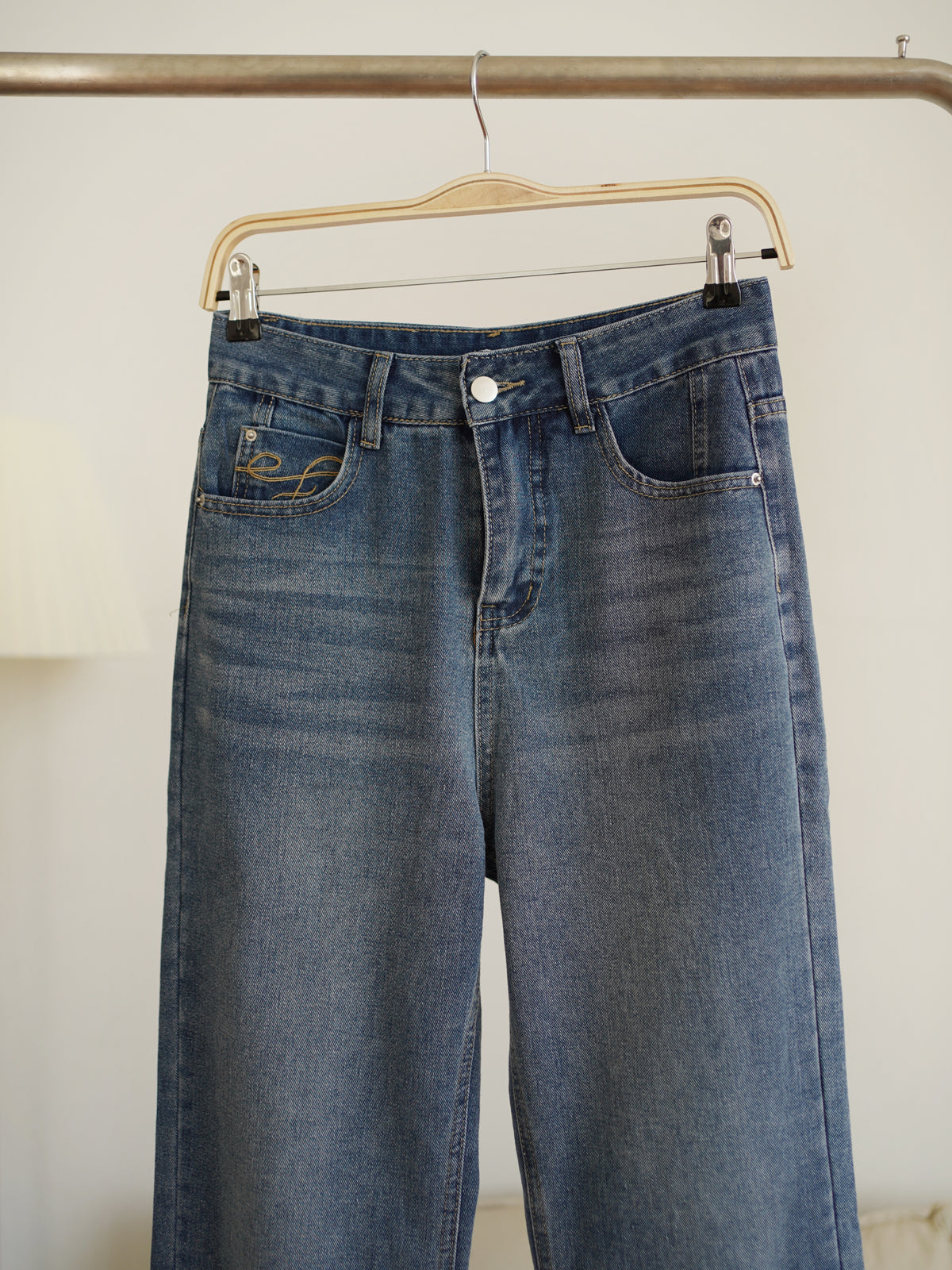 Mid Waist Wide Leg Jeans