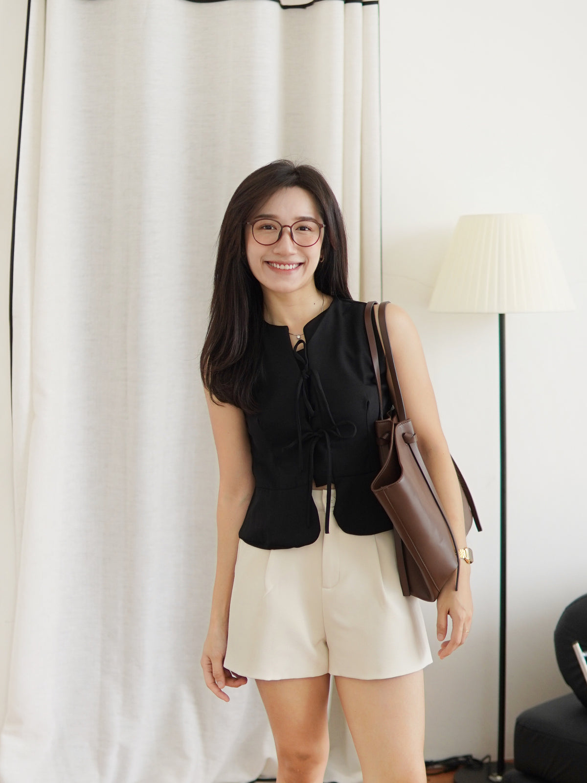 BOW BELLE VEST TOP