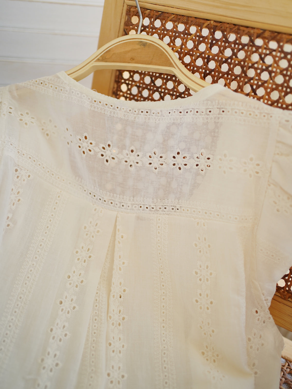 LACE BUTTON UP TOP