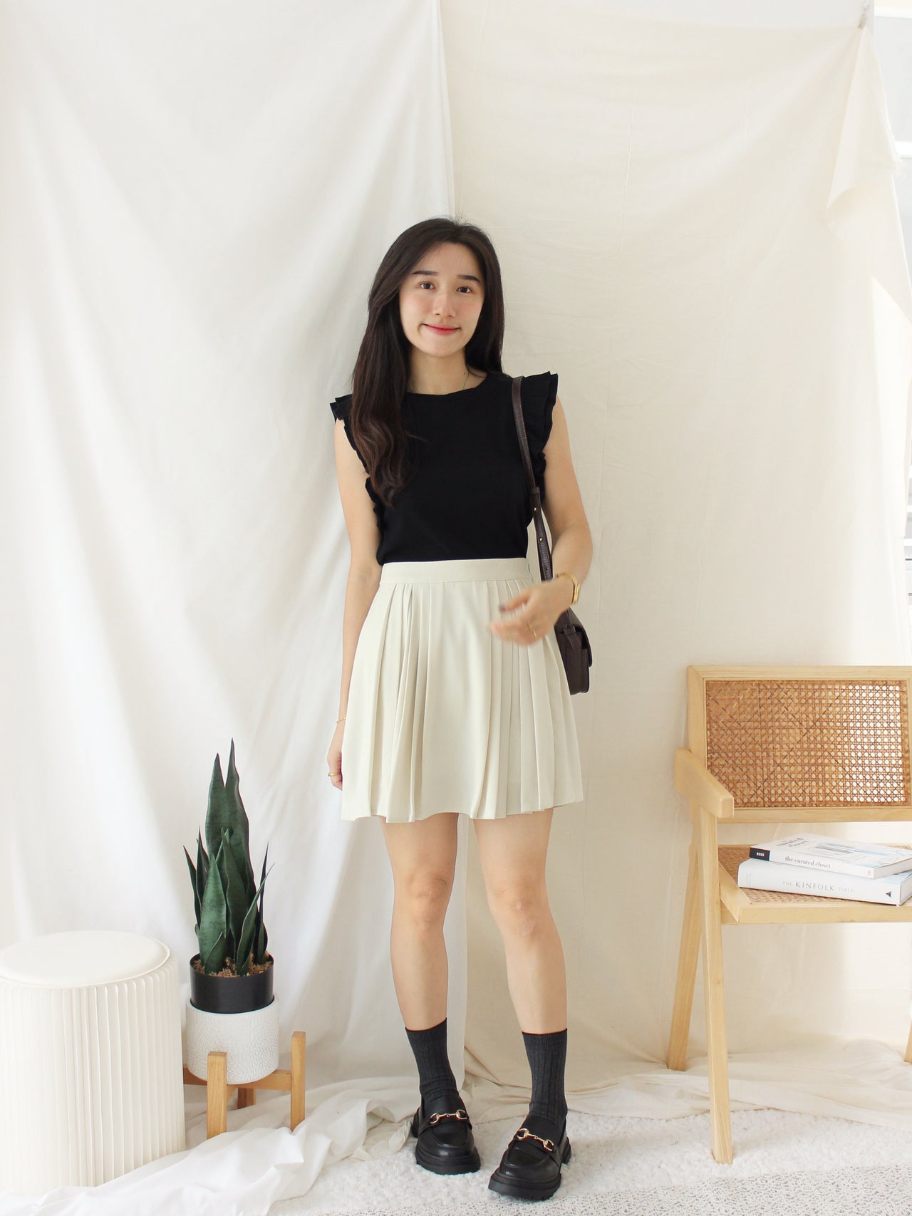 BASEMENT JAPAN RUFFLE BLOUSE