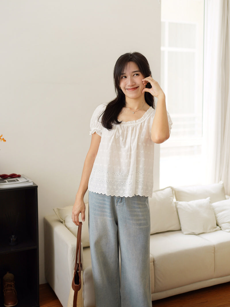 Hera Eyelet Top