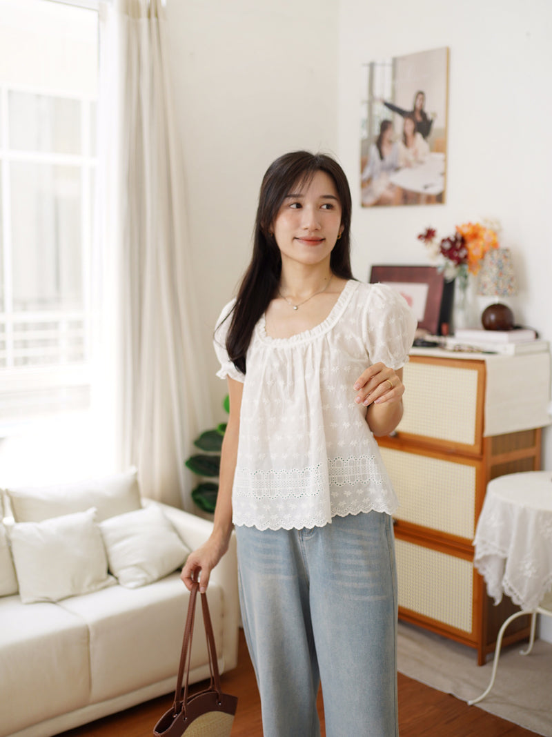 Hera Eyelet Top