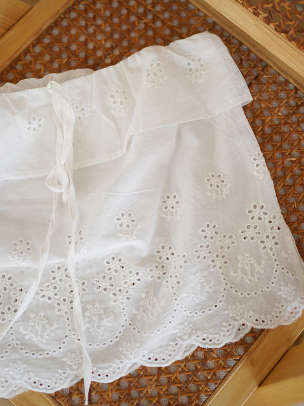 Onni Eyelet Tube Top