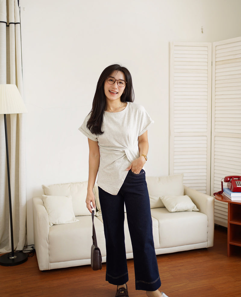 Cassandra Knot Top
