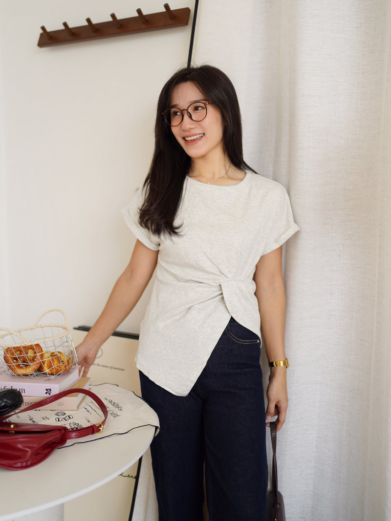 Cassandra Knot Top