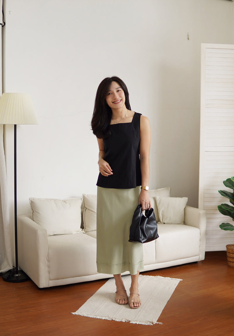 France Back Tie Top