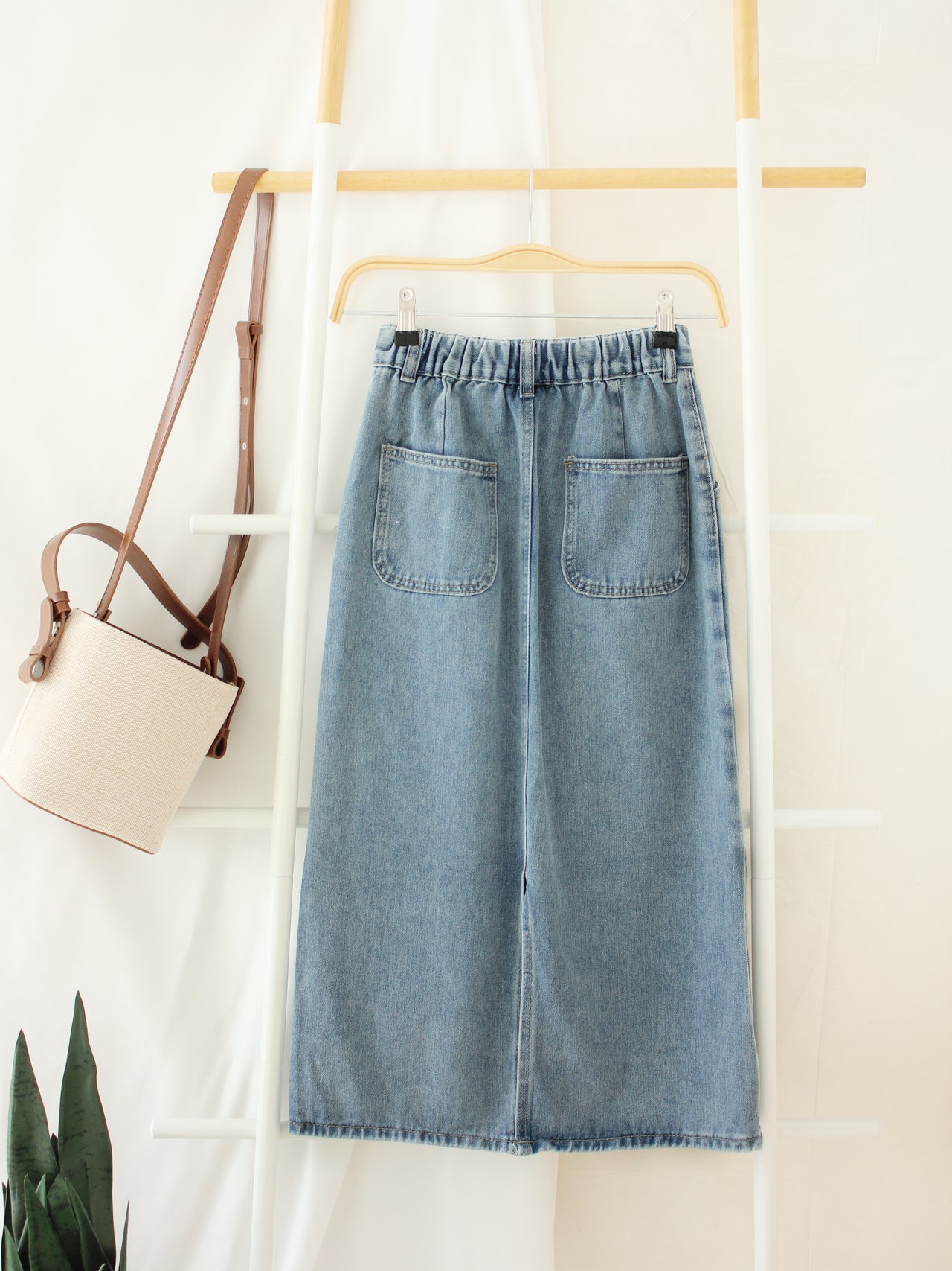 (Rubber waist) Denim MIDI Skirt