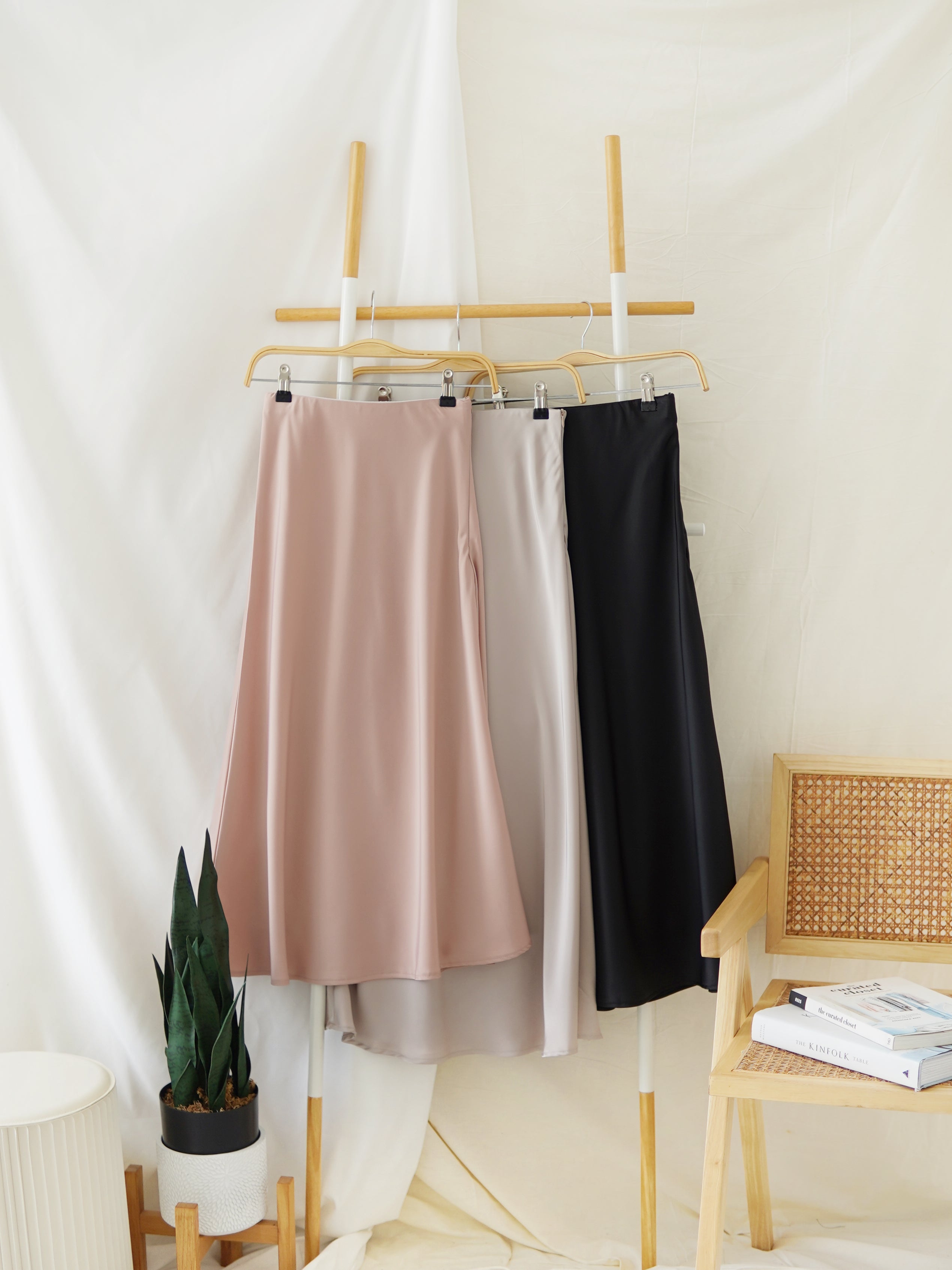 Satin umbrella skirt hotsell