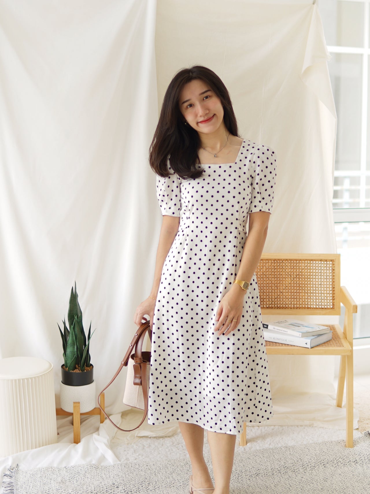 WHITE POLKADOTS SQUARE DRESS