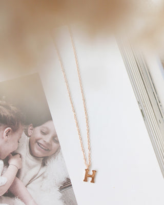 H ROSEGOLD NECKLACE