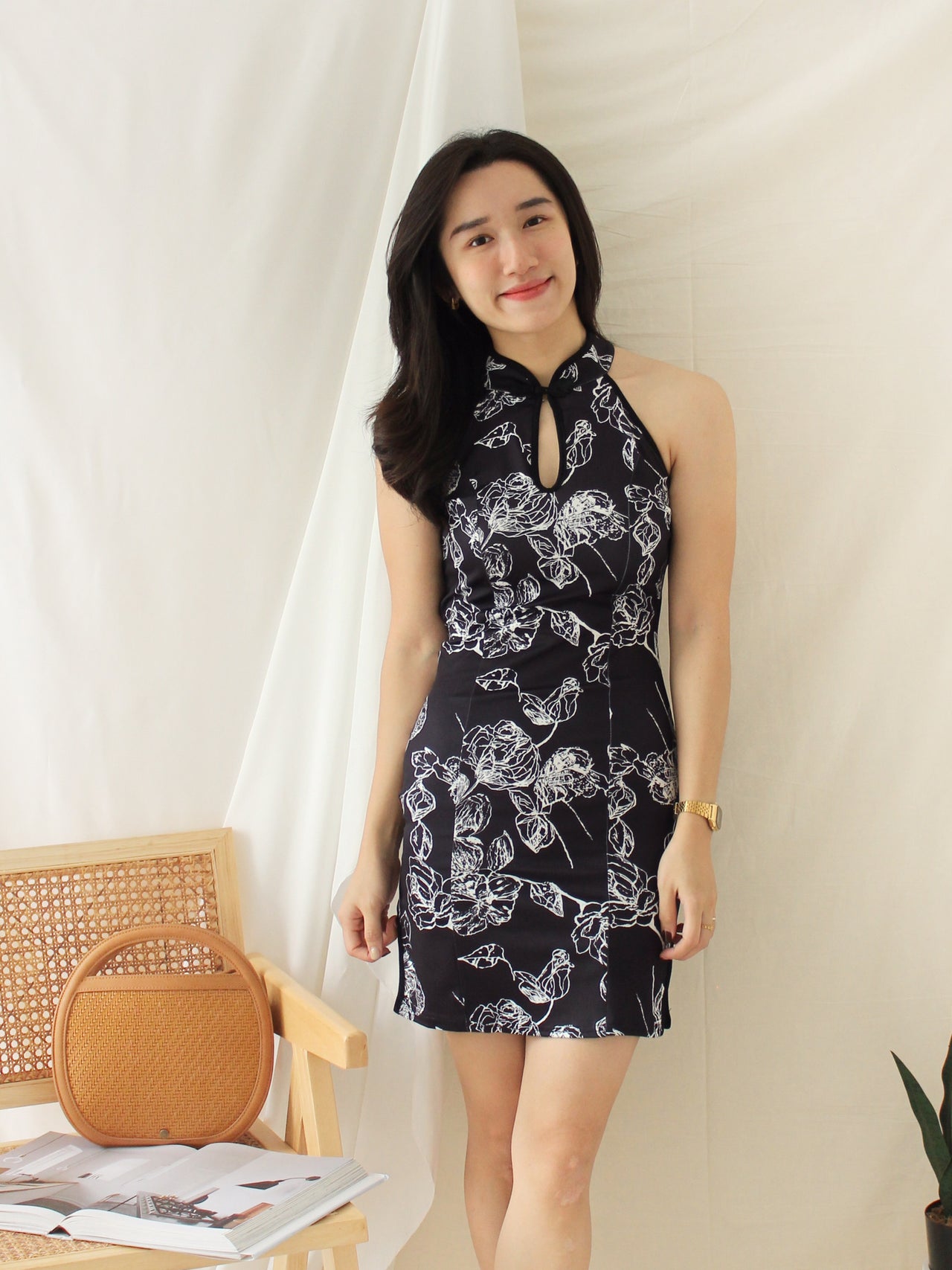 NAVY FLORAL ORIENTAL CHEONGSAM