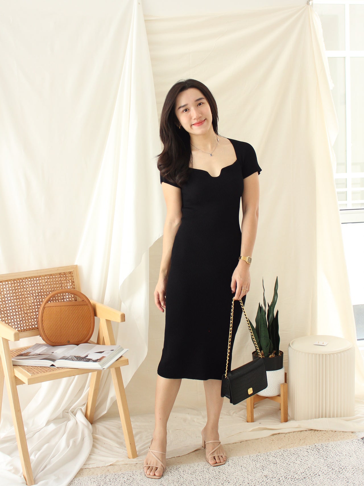 ROZEA KNIT SQUARE DRESS
