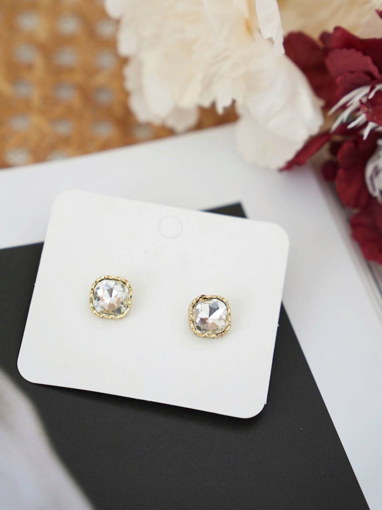 SQUARE DIAMOND STONE EARRINGS