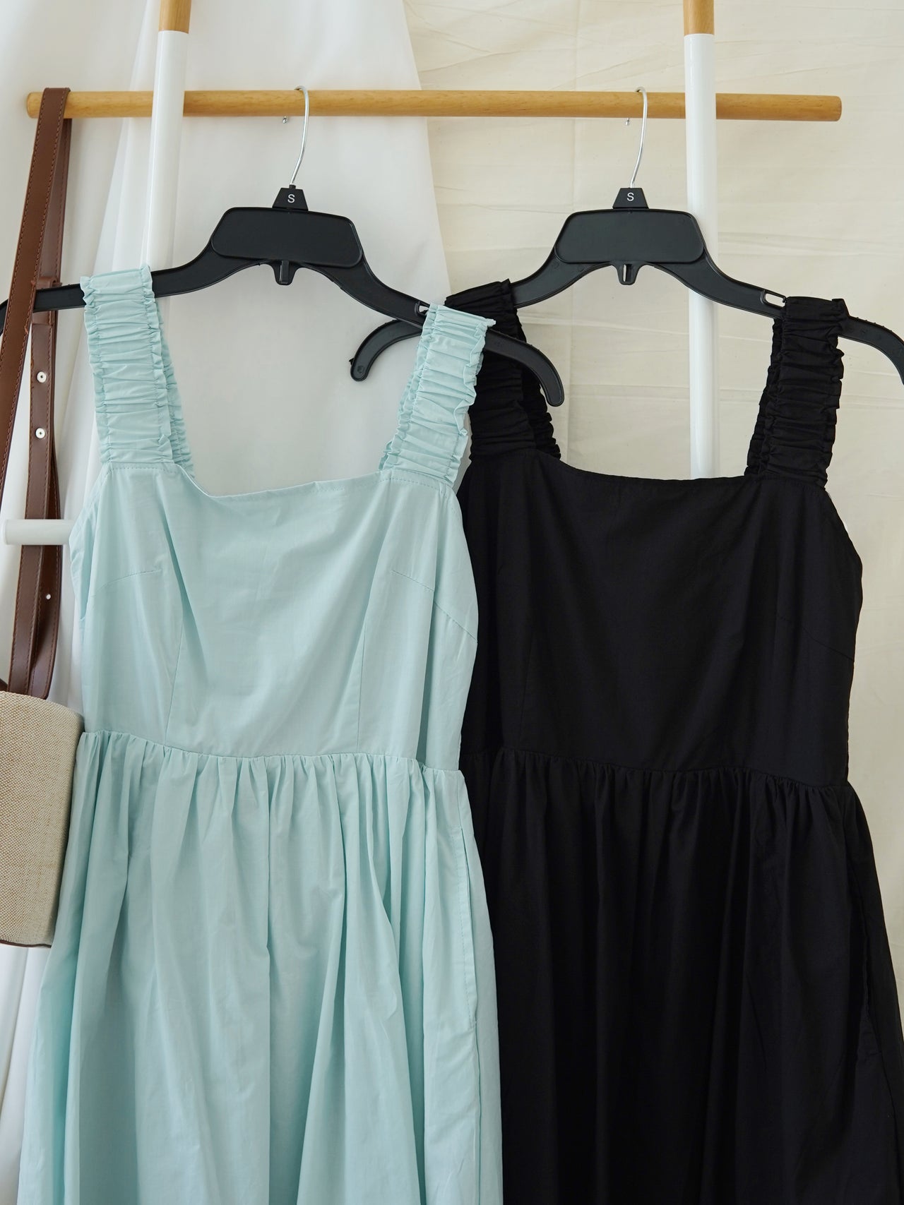 ALINE SMOCKED LONG DRESS