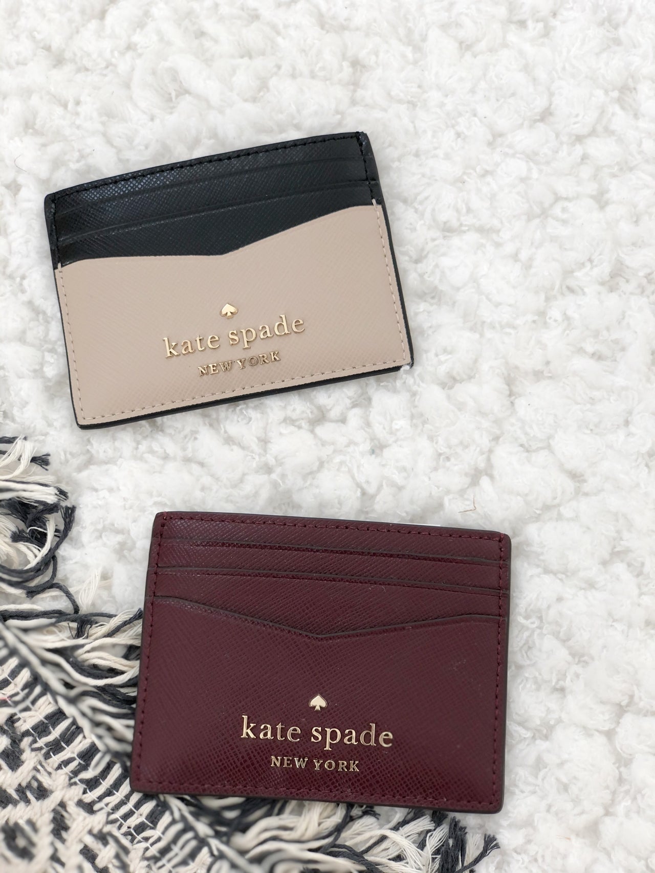 Kate Spade New York V Small Slim Card Holder