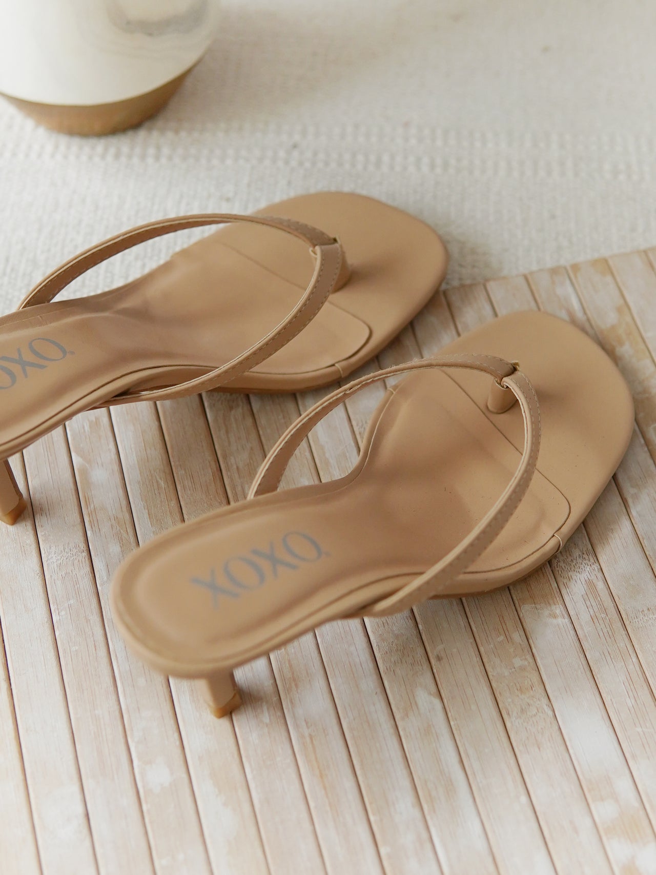 Xoxo sales flip flops