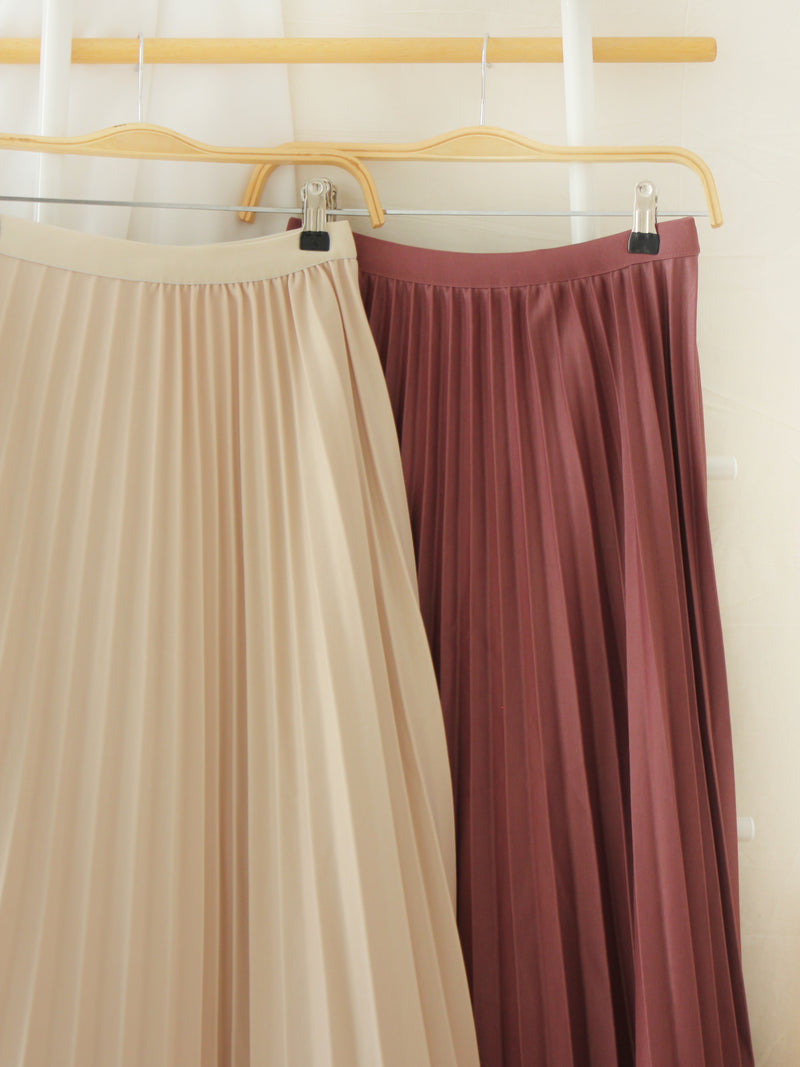 Rowen Pleat midi skirt - LovelyMadness Clothing Malaysia